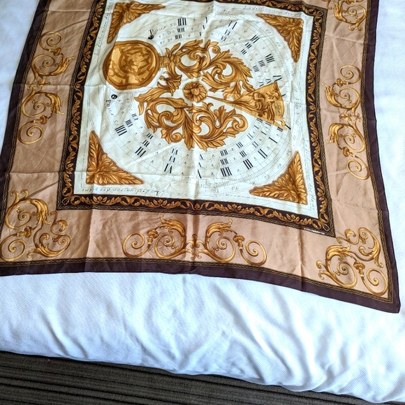 Liz Claiborne Accessories - Vintage Liz Claiborne scarf. Lilly Silk. Natural colours. 32x32 inches approx.